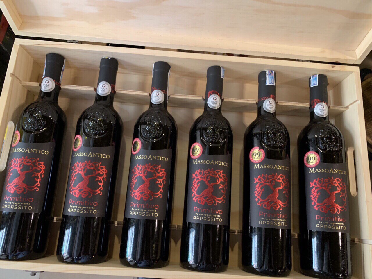 Rượu vang đỏ Ý masso antico primitivo